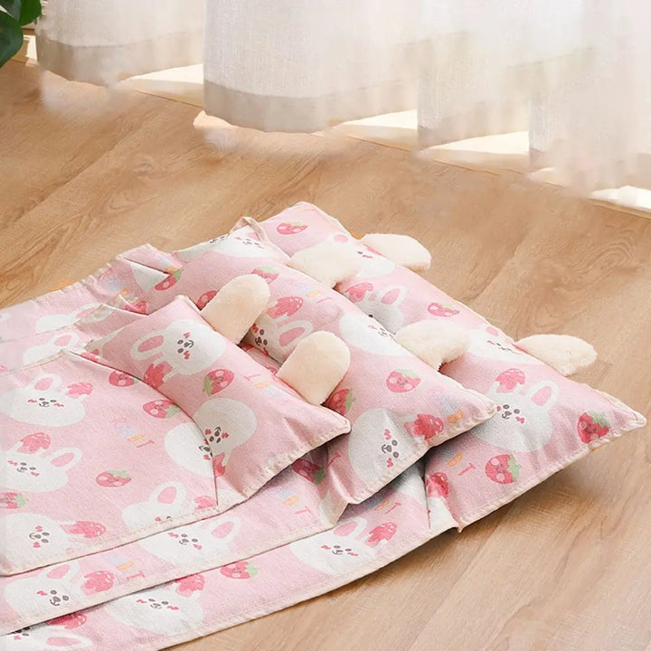 Cute Cartoon Pattern Cooling Pet Mat Ice Silk Breathable Anti-Slip Pet Pad Washable Scratch Resistant Dog Mat Summer Use