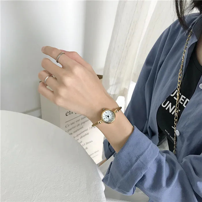 Women's Fashion Exquisite Roma Retro Watches Elegant Ladies Design Small Wristwatches Vintage Stainless Steel Female Dress Watch