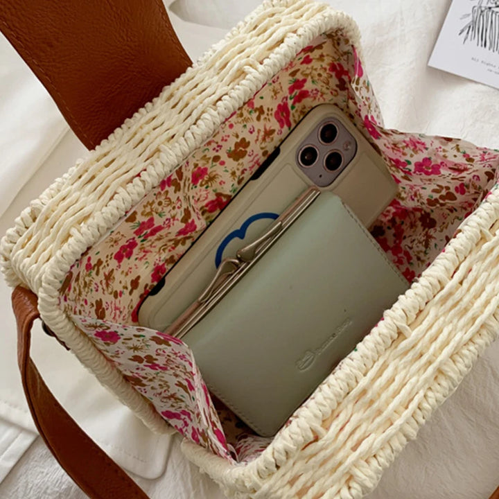 Summer Rattan Straw Bag For Women Woven Handmade Shoulder Bag Small Round Bag Vacation Seasid Beach Bag Shopping Purse bolsa