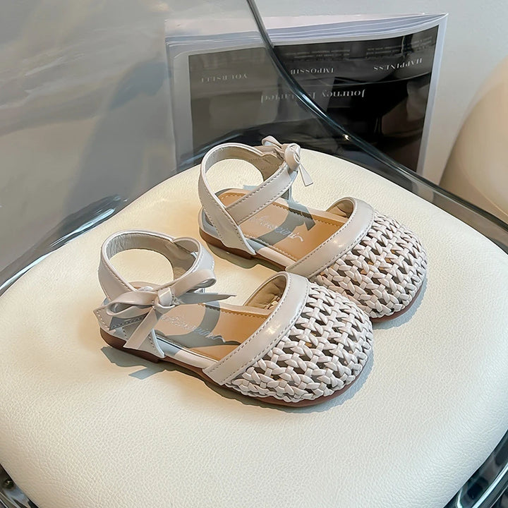 Sandálias Sandals for Girls Sweet Bowtie Baby Shoes Hollow Out Non-slip Sandals for Toddlers Children Soft Sole Kids Shoesصنادل
