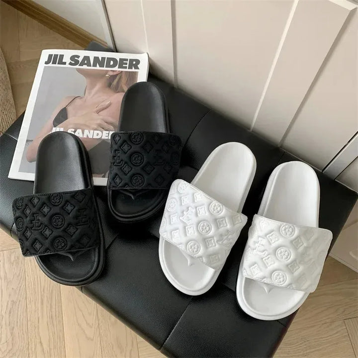 Senhoras adesivo mágico chinelos planos 2025 verão novo designer sandálias de luxo para mulheres elegantes casa chinelos planos