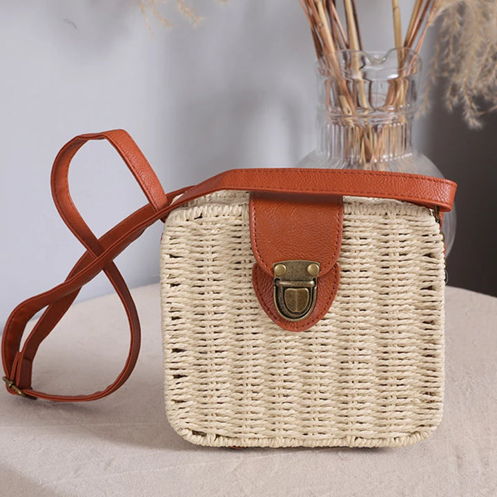 Summer Rattan Straw Bag For Women Woven Handmade Shoulder Bag Small Round Bag Vacation Seasid Beach Bag Shopping Purse bolsa