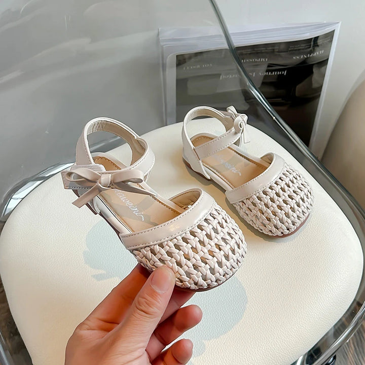 Sandálias Sandals for Girls Sweet Bowtie Baby Shoes Hollow Out Non-slip Sandals for Toddlers Children Soft Sole Kids Shoesصنادل