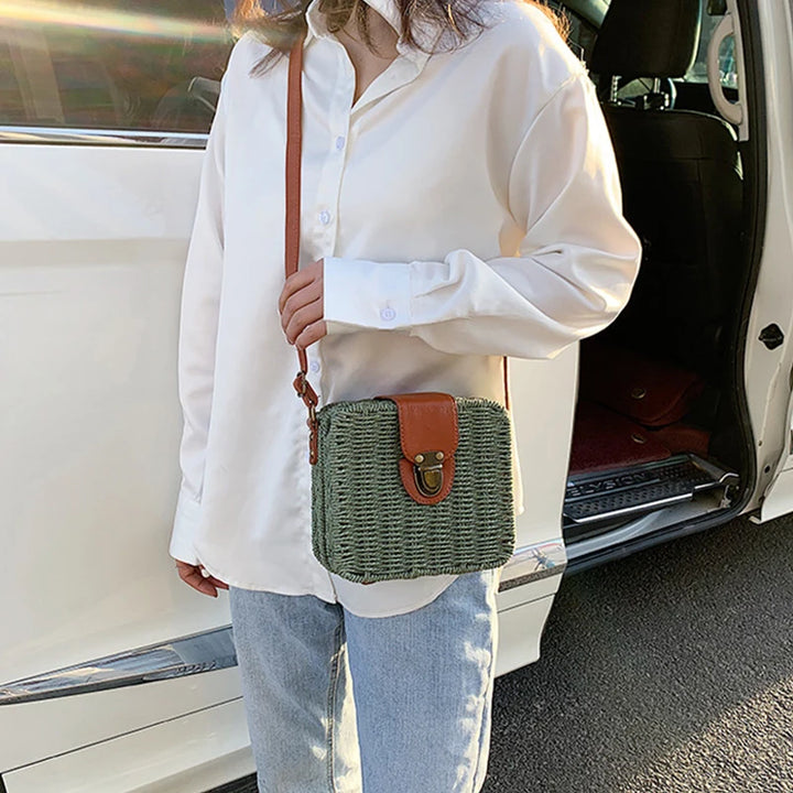 Summer Rattan Straw Bag For Women Woven Handmade Shoulder Bag Small Round Bag Vacation Seasid Beach Bag Shopping Purse bolsa