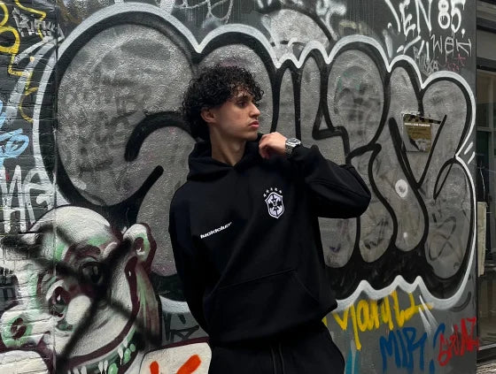 Trendy Hip Hop Men Clothing Set Shield Pattern Design New Set Retro Harajuku European Fashion Casual Loose Sports Set Women