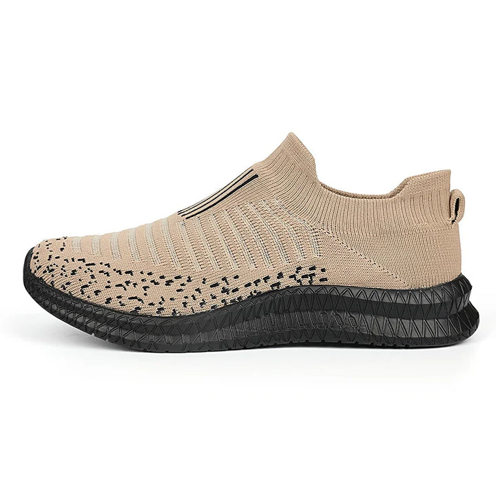 A Lazy Man Wears Flat Walking Shoes on One Foot Breathable Sneakers Fashion Comfortable Casual Shoe Masculin Zapatillas Hombre