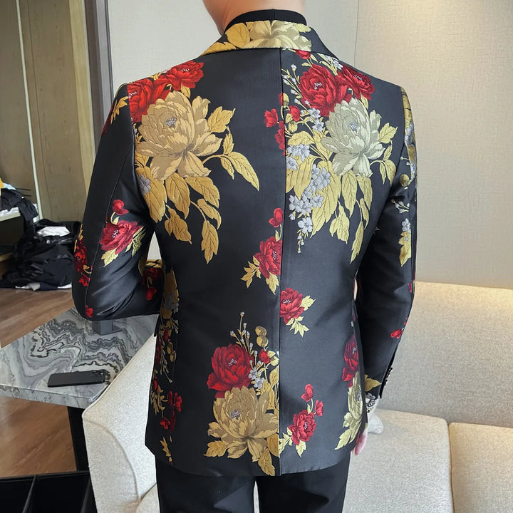 Men's suit jacket is fashionable, cool and versatile. It is a business casual and trendy embroidered suit jacket and suit jacket