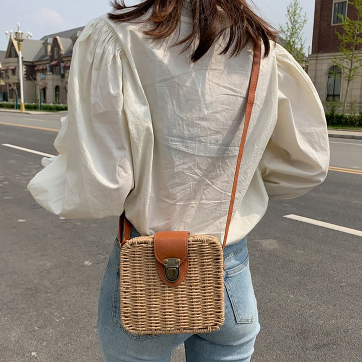 Summer Rattan Straw Bag For Women Woven Handmade Shoulder Bag Small Round Bag Vacation Seasid Beach Bag Shopping Purse bolsa