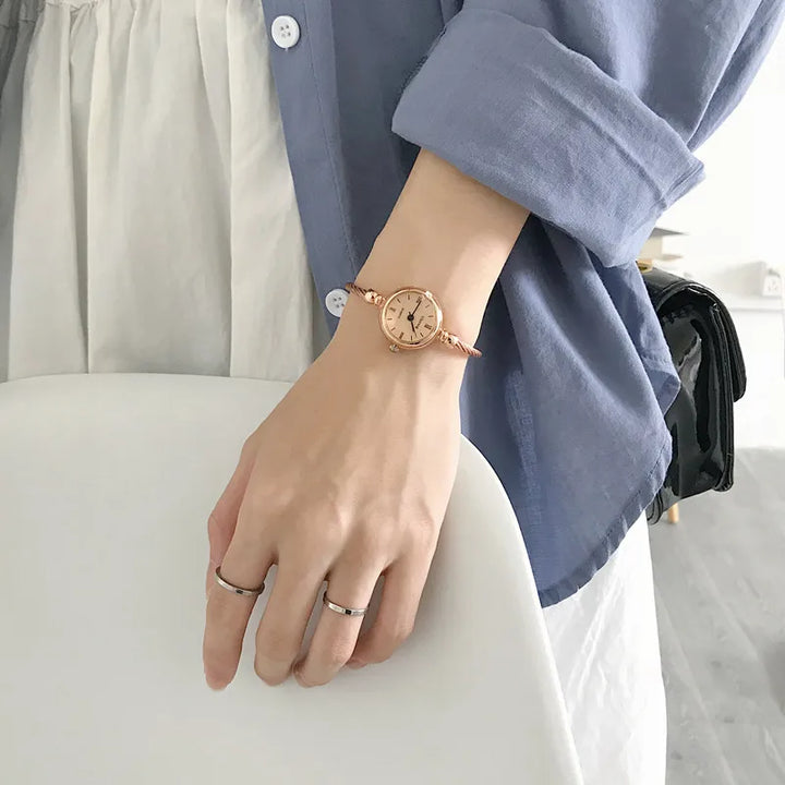 Women's Fashion Exquisite Roma Retro Watches Elegant Ladies Design Small Wristwatches Vintage Stainless Steel Female Dress Watch